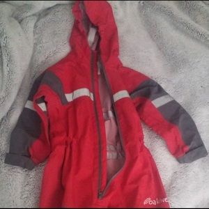 Gently used 2T rain suit